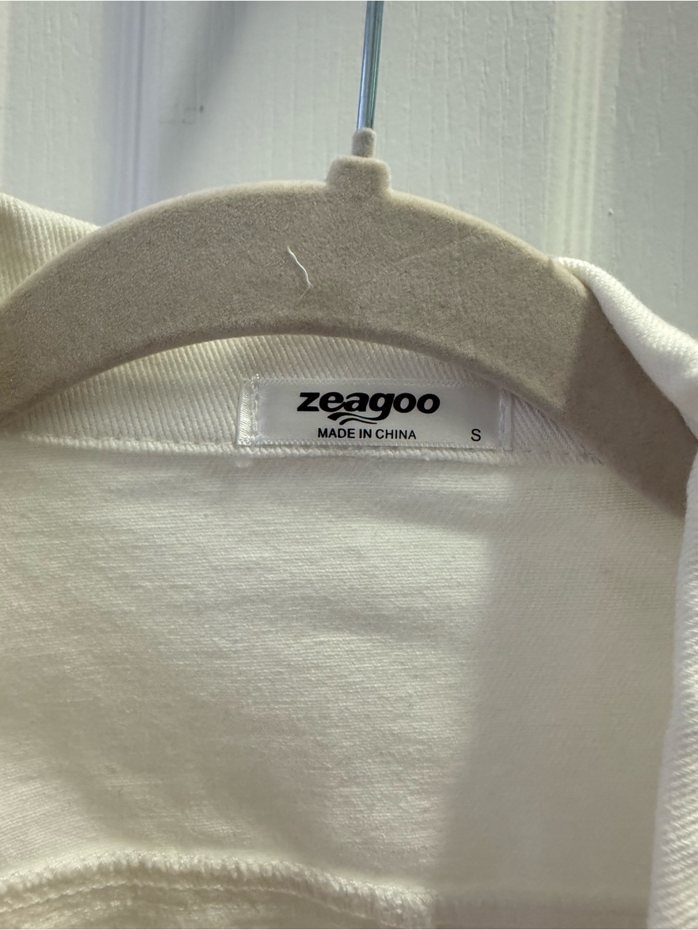 Zeagoo Cropped White Denim Jean Jacket Size Small - Picture 3 of 4